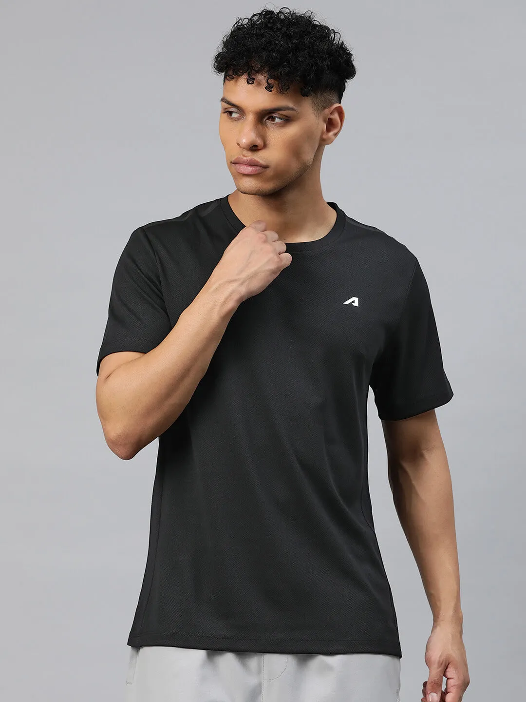 Alcis Men Black Anti Static Slim Fit T-shirt