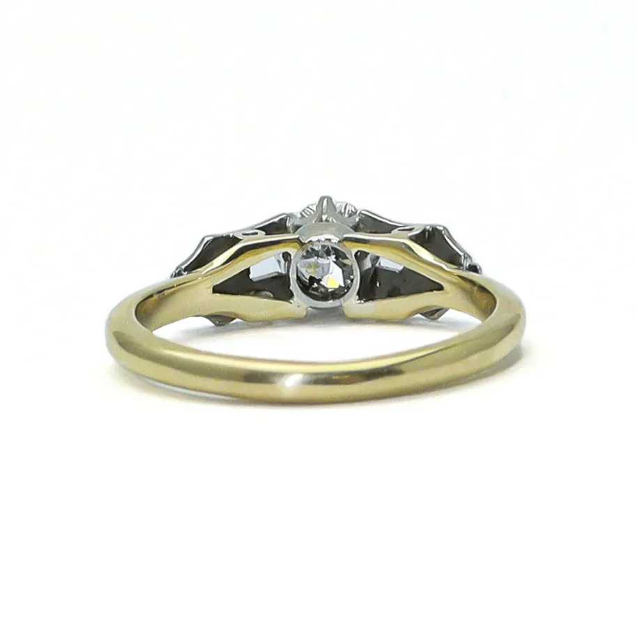 Art Deco 1930's Diamond Solitaire Engagement Ring